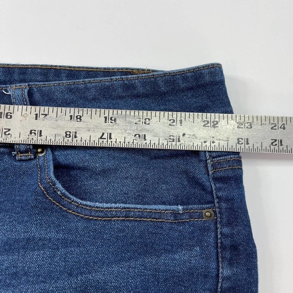 Vanilla Star mid rise midi jean shorts - Picture 11 of 12